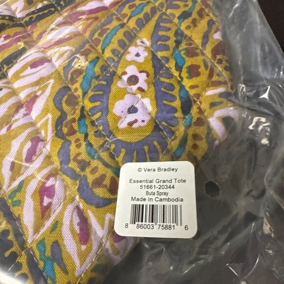 Vera Bradley Essential Grand Tote Buta Spray Paisley NWT - Picture 3 of 9